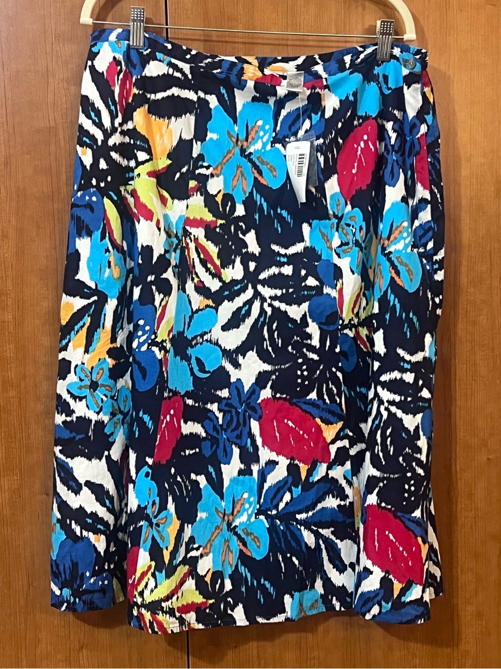NWT Chico's Women’s Skirt Vibrant Floral Print Lined Plus Chico’s Size 3, XL, 16